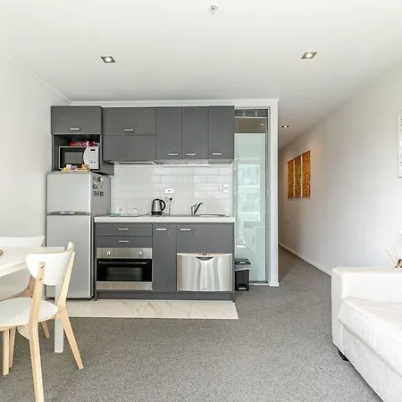 2Br Apartment W/ Balcony, Gym And Parking Access!